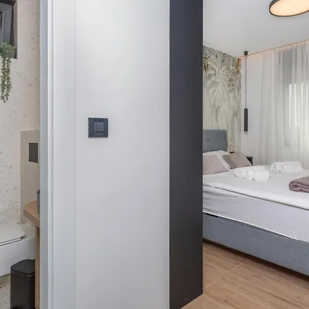 Сasa de vacaciones Hills With Pool 1 *