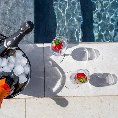 Hills With Pool 1 * Punat