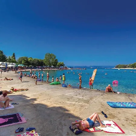 Hills With Pool 1 * Punat