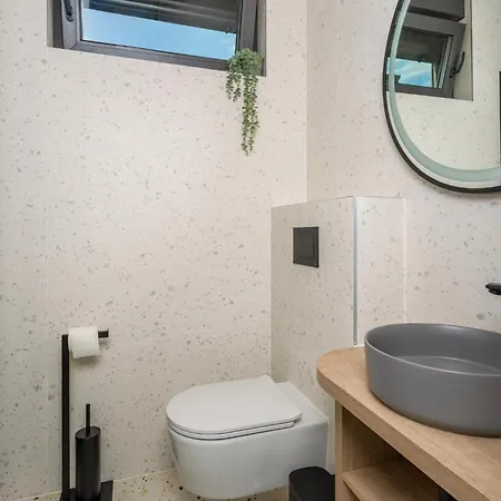 펜션 Hills With Pool 1 푸나트