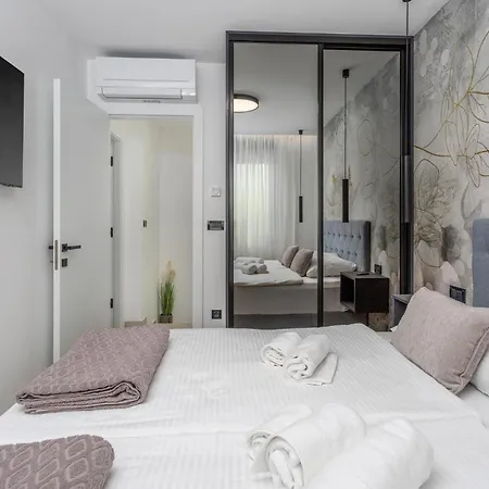 펜션 Hills With Pool 1 *