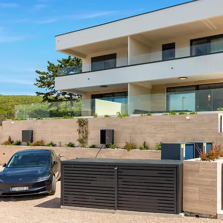 Hills With Pool 1 Punat