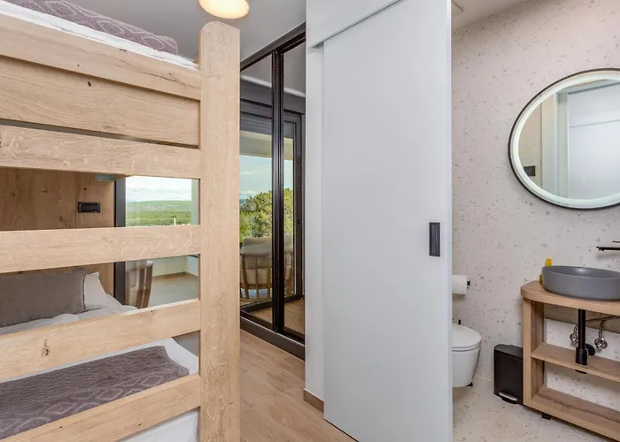 بيت للعطل Hills With Pool 1 بونات