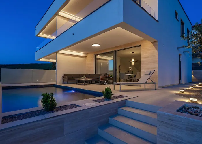 Hills With Pool 1